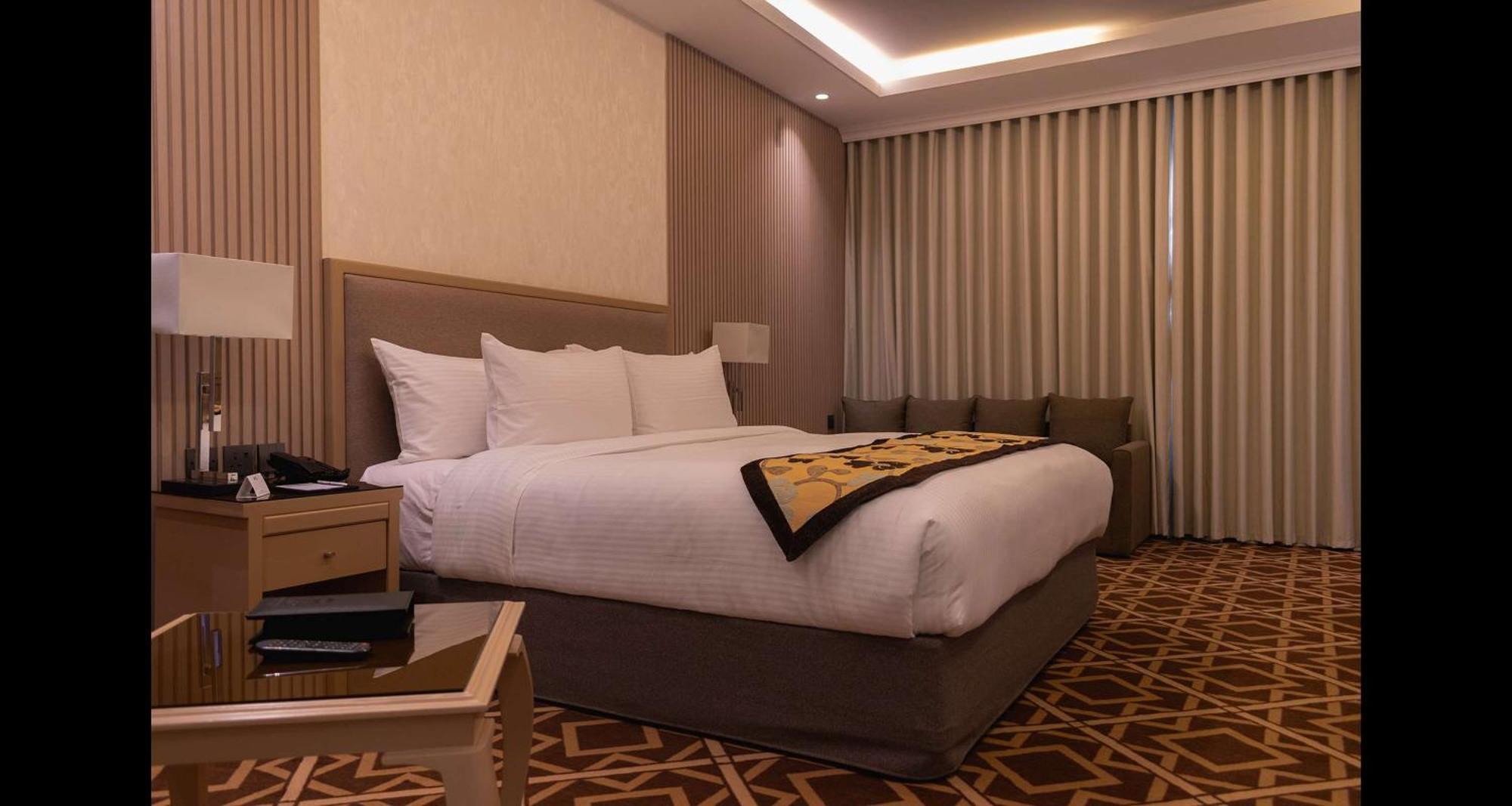 Best Western Plus Jeddah Hotel Madinah Road Exterior foto